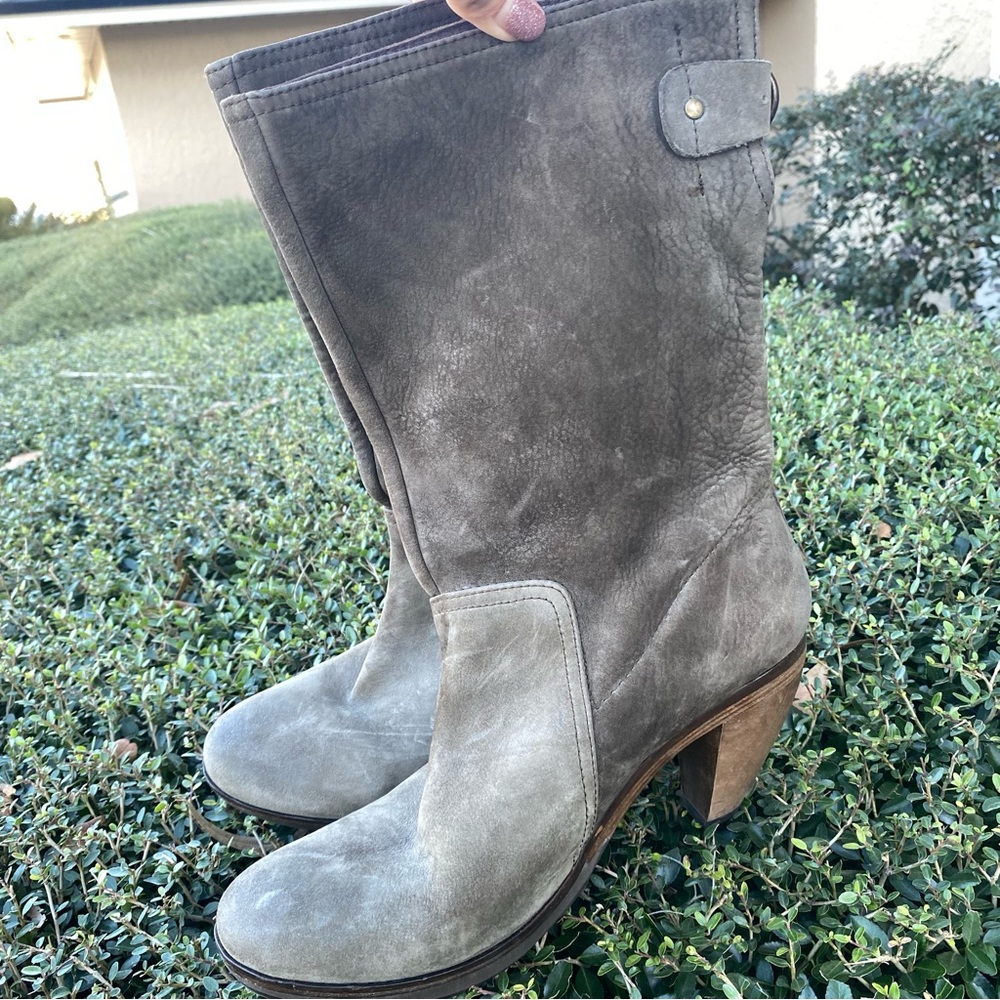 Vialis Gray Suede‎ Mid Calf Boots • Handmade In Spain • EU Size 40